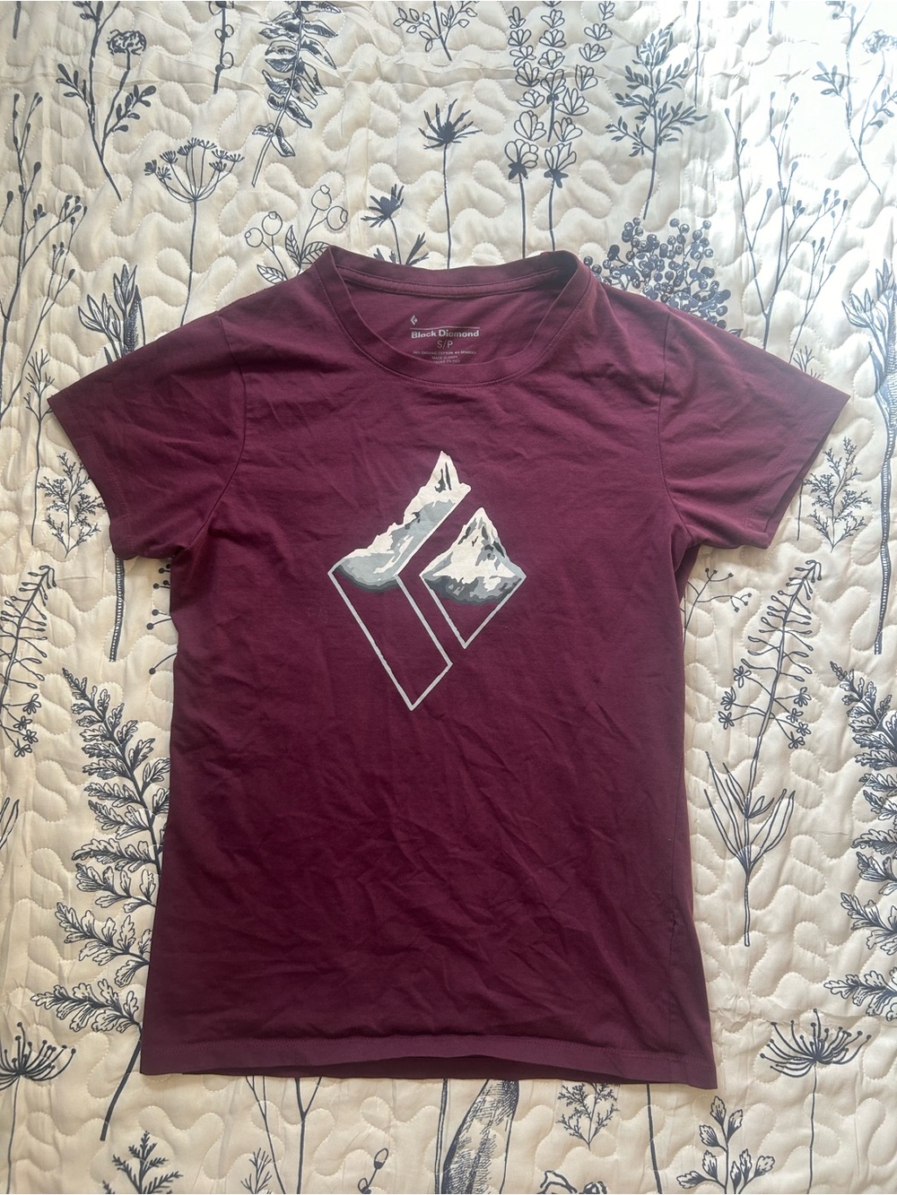 Black Diamond Maroon alpine Graphic Tee
